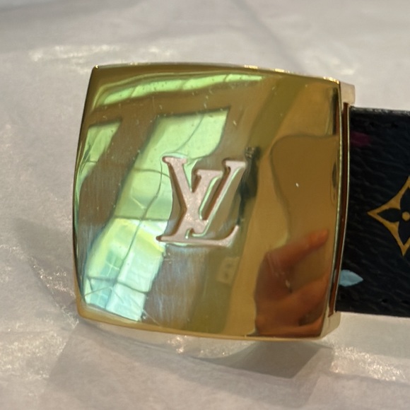NWOT Louis Vuitton Gold Buckle Belt with Logo - Picture 9 of 10